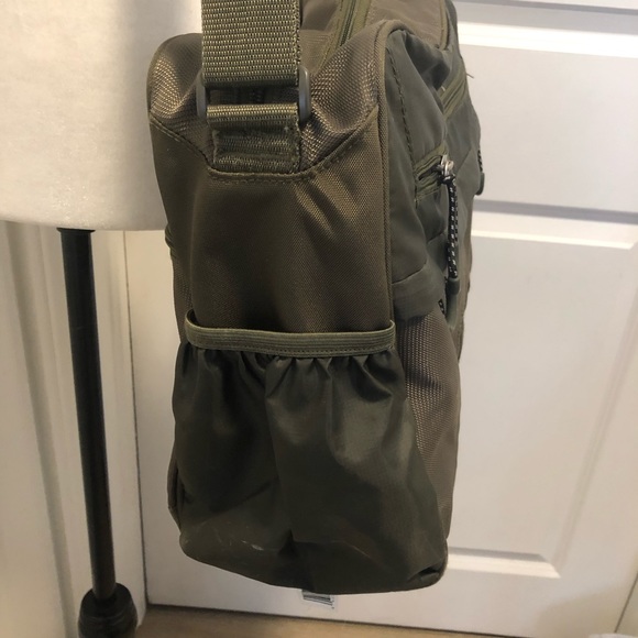Columbia shoulder Bag - Picture 10 of 12